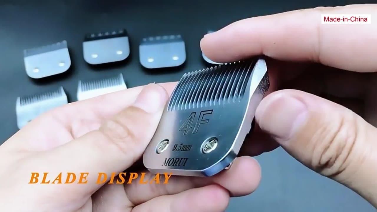 #4F detachable clipper blade, product handling view